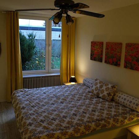 Ruhiges Haus Mit Privatem Garten Halstenbek Kültér fotó